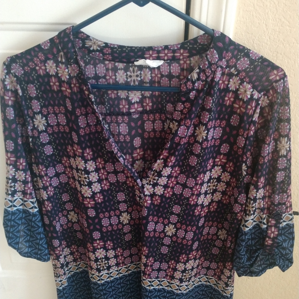 Siren Lily Women's shirt.  Size Med.  Great shape